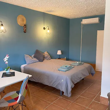 La Casa De Familia Frühstückspension