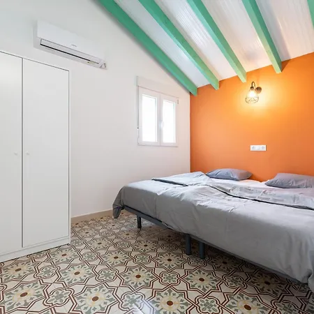 La Casa De Familia * Malaga