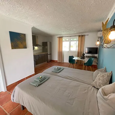 La Casa De Familia Bed & Breakfast Malaga
